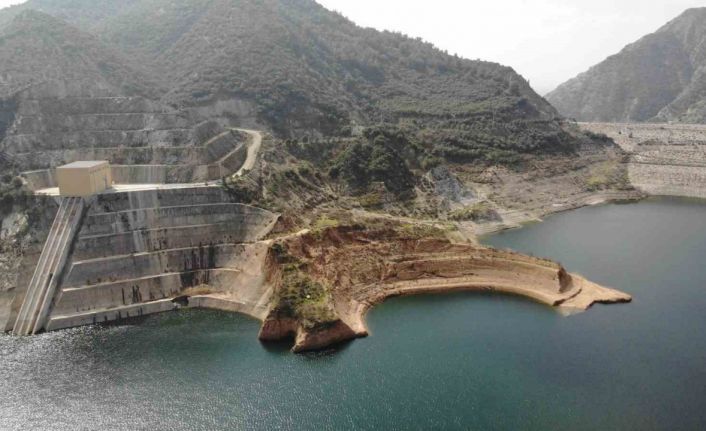 Aydın’da yaz yağmurları buhar olup uçtu, barajlar boş kaldı