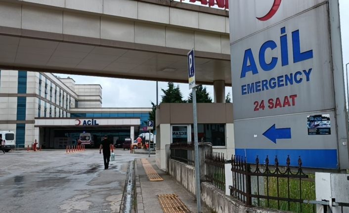 Baba ile oğlu vuruldu