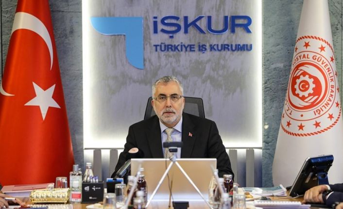 Bakan Işıkhan 81 ilin SGK ve İŞKUR il müdürleri ile toplantı yaptı