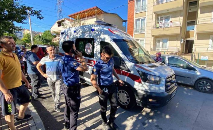 Balkona çektikleri profil yüksek gerilim hattına değdi: 2 yaralı