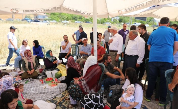 Başkan Çolakbayrakdar, hafta sonu Yüreğil Mahallesi’nde vatandaşlarla buluştu