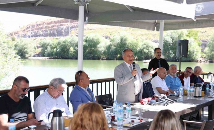 Başkan Yalçın: "Mutlu mekanlar mutlu insanlar doğurur"