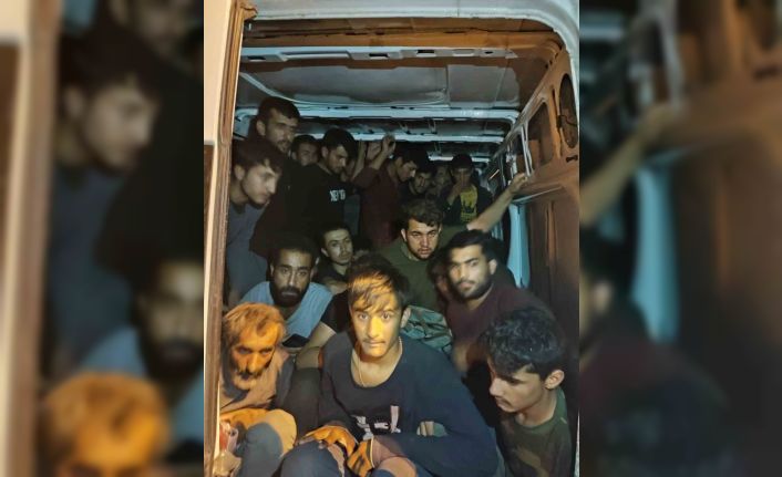 Başkentte kaçak göç operasyonu: 34 Afgan uyruklu şahıs ile 4 organizatör yakalandı