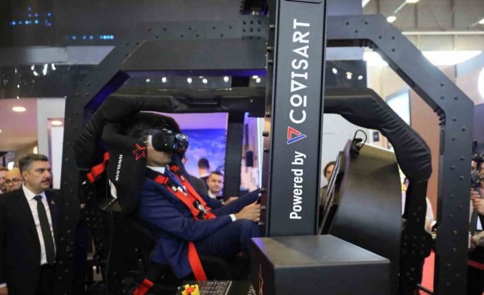 Baykar Yönetim Kurulu Başkanı Bayraktar: ”Ülkemizin milli savunma sanayiinin geliştirdiği eserleri bir arada görmek bizler için gurur verici”