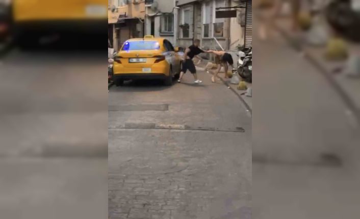 Beyoğlu’nda kadın müşterisini döven taksici konuştu: “Siz Türkler köpeksiniz, hainsiniz, parayı bozup geleceksin”