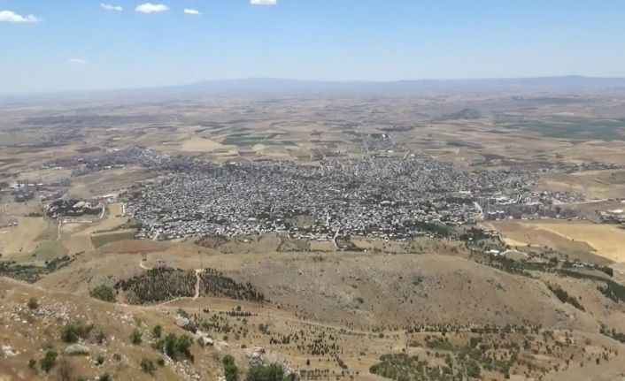 Birçok ilden büyük nüfusa sahip olan Ergani il olmak istiyor