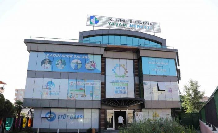 Bu merkezde asırlık çınar evi bile var