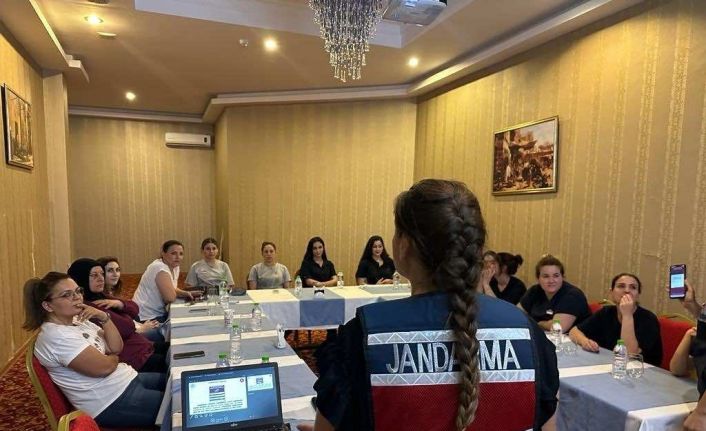 Çineli kadınlar ’şiddete’ karşı bilgilendirildi