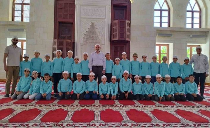 Darende ilçesinde Hafız adayları dualarla eğitime başladı