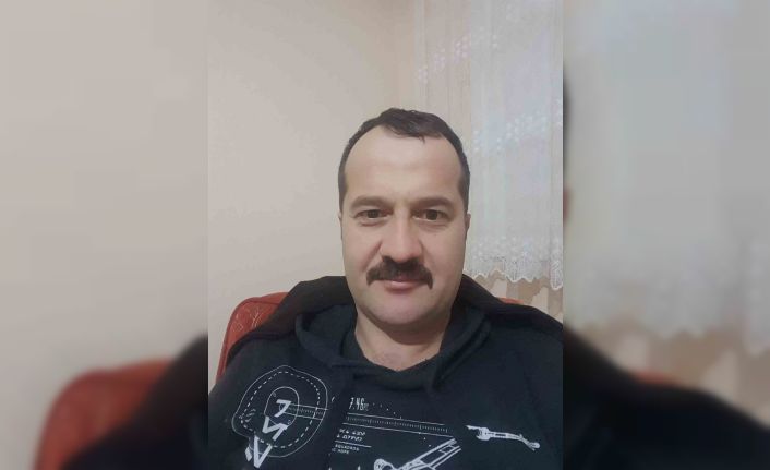 Denizde boğulma tehlikesi geçiren baba ve oğlu kurtarıldı