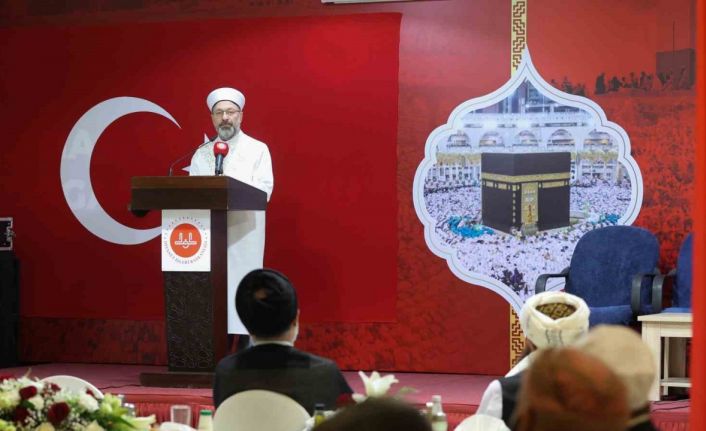 Diyanet İşleri Başkanı Erbaş: "İnsanlık, İslam’ın hak, hukuk, rahmet ve merhamet ilkelerine muhtaçtır"
