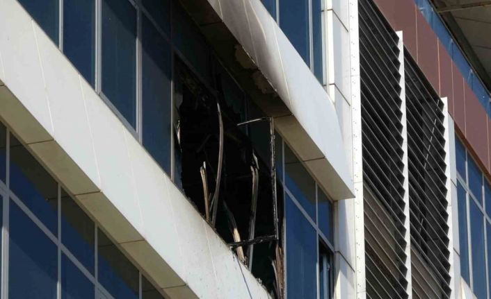 Diyarbakır’da hukuk bürosunda yangın