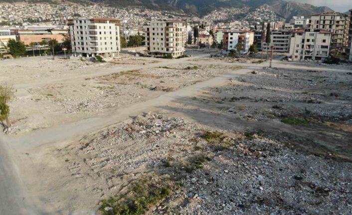 Enkaz kent Hatay’da yıkımın boyutunu uydu görüntüleri gözler önüne serdi
