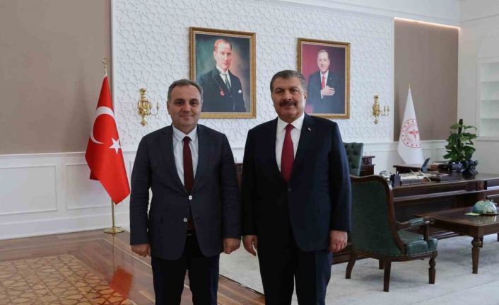 ERÜ Rektörü Prof. Dr. Altun, Sağlık Bakanı Dr. Koca’yı ziyaret etti