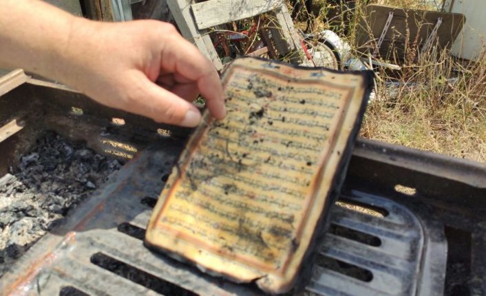 Eyüpsultan’da küle dönen evden geriye sadece Kur’an-ı Kerim kaldı