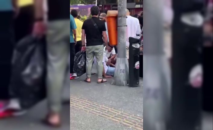 Fatih’te 10 bin dolarını gasp ettikleri adamı silahla vuran 2 şahıs güvenlik kamerasına yansıdı