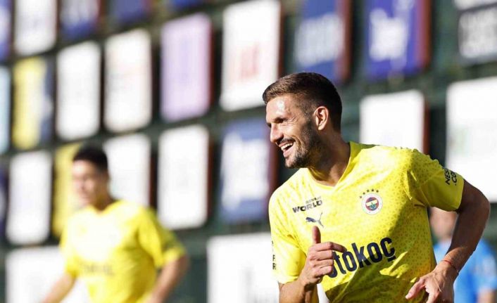 Fenerbahçe, günü çift antrenmanla tamamladı