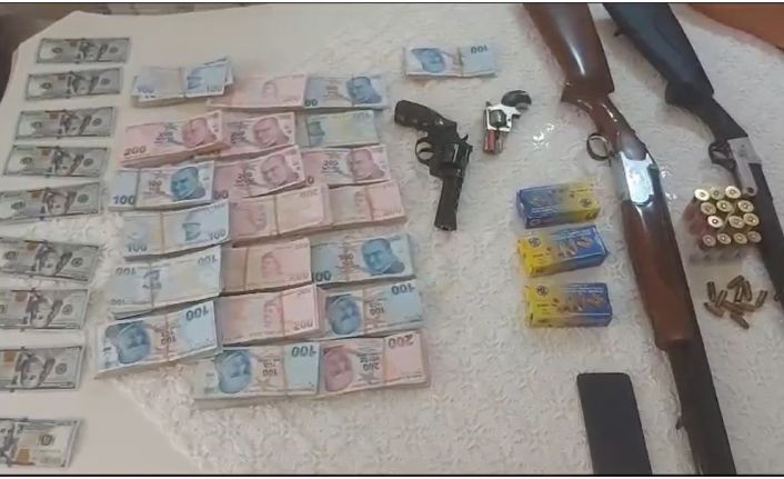 FETÖ’nün finans yapılanmasına yönelik ‘Şehit Polis Memuru Varol Tosun Operasyonu’: 40 gözaltı