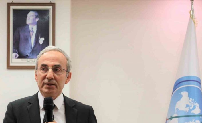 GİBTÜ’den mezun olan 421 öğrenci kep attı