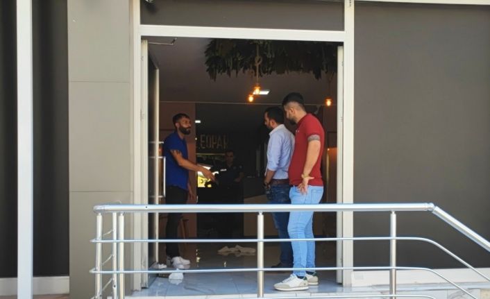 Güzellik merkezine silahlı saldırı: 4 yaralı