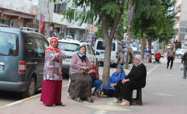 Iğdır’da site sakinlerinden evleri için sahte rapor çıkartıldığı iddiası