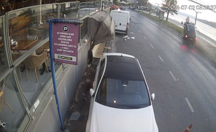 İstanbul’da dehşet anları kamerada: Taklalar attığı cipten sağ çıktı, ortalık savaşa alanına döndü