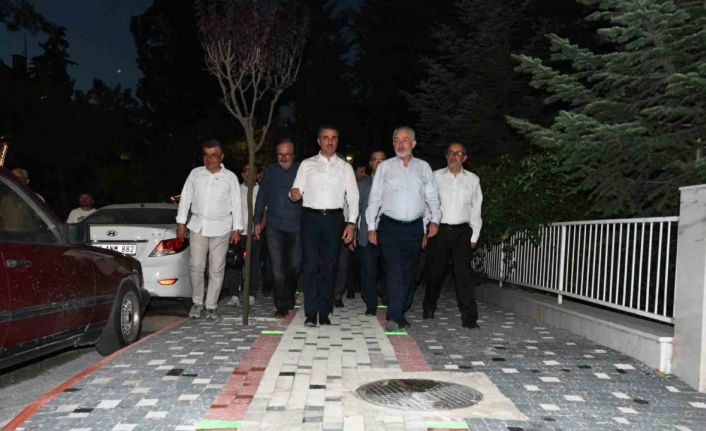 İstasyon Caddesi yeni yüzüyle kent estetiğine değer katıyor