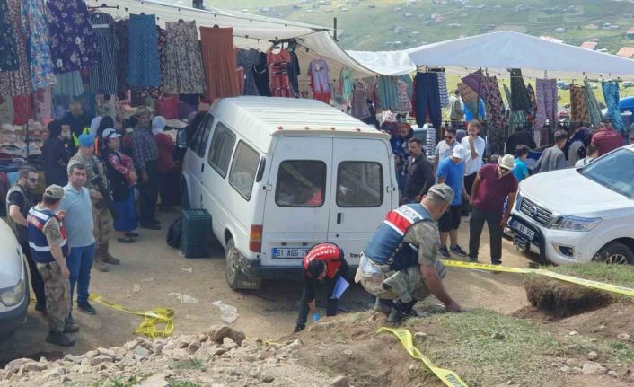 Kadırga Yaylası’nda freni boşalan minibüs yamaçtan yola düştü: 1’i ağır, 3 yaralı