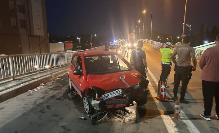 Kazada anne ve kızı yaralandı