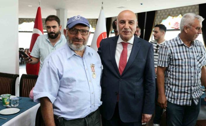 Keçiören’de gaziler onuruna yemek verildi