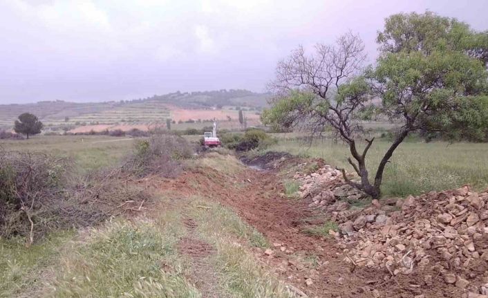 Kemer Mahallesi’nde taşkın riskine karşı önlem