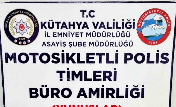 Kütahya’da durdurulan araçta çalıntı ziynet eşyası ve narkotik madde ele geçirildi