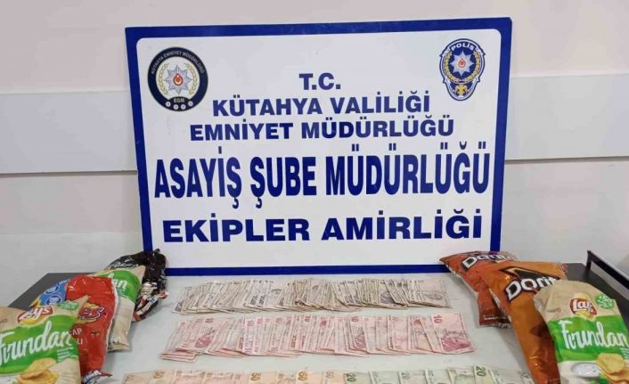 Kütahya’da marketten hırsızlık yapan şüpheli yakalandı