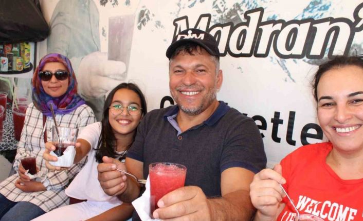 Lezzetiyle damak çatlatıyor, yaz sıcaklarında serinletiyor