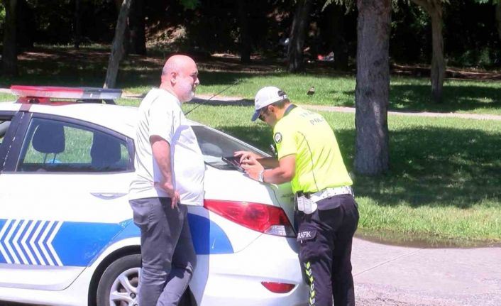 Maltepe’de bayramın son gününde dronlu trafik denetimi: Kurallara uymayan sürücülere ceza yağdı