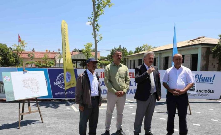 Melikgazi tüm mahallelere hizmet götürmeye devam ediyor