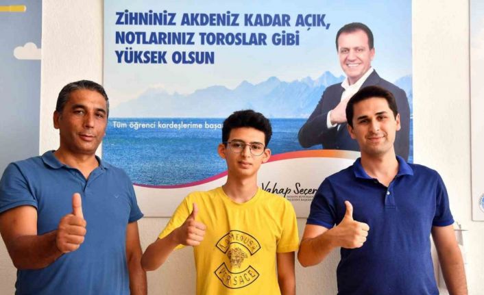 Mersin Büyükşehir Belediyesinin LGS kurs merkezi öğrencilerinden önemli başarı