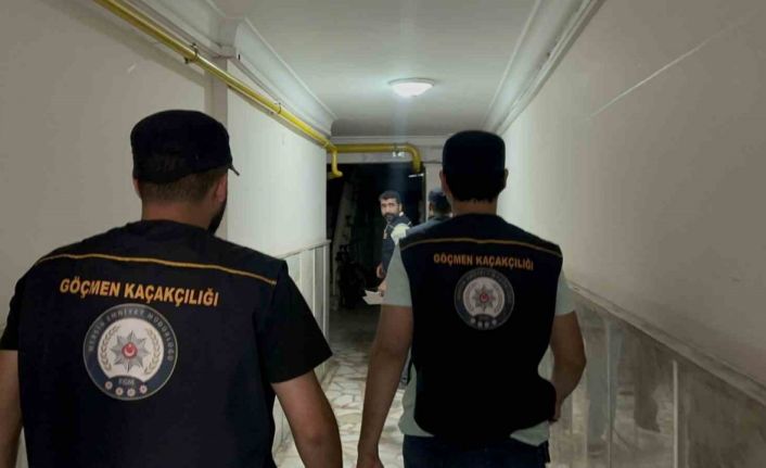 Mersin merkezli 5 ilde göçmen kaçakçılığı operasyonu: 15 gözaltı kararı