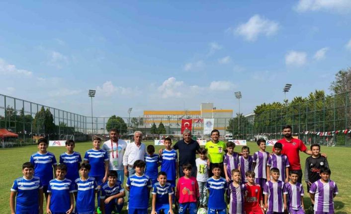 Mersin’de U-11/U-12 Minikler Şenlik Ligi başladı