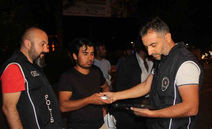 Nevşehir’de "Huzurlu Sokaklar 1" operasyonu: Sokaklar ve şahıslar didik didik arandı