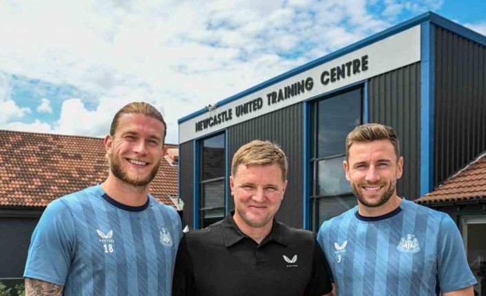 Newcastle United, Loris Karius ve Paul Dummett’in sözleşmelerini 1 sene uzattı