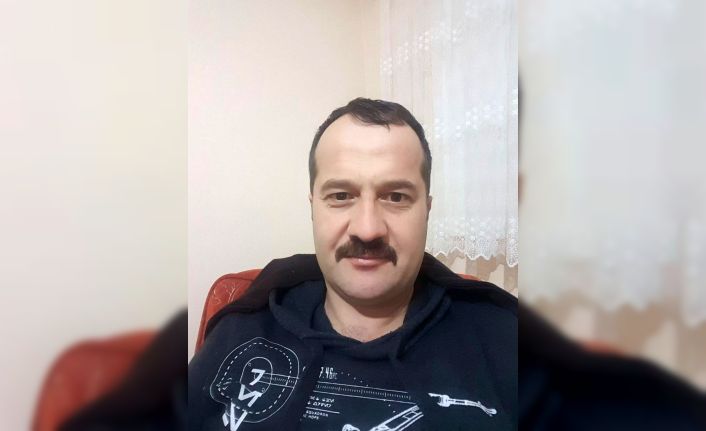 Oğlu ile girdiği denizde boğulma tehlikesi geçiren baba, yaşam mücadelesini kaybetti