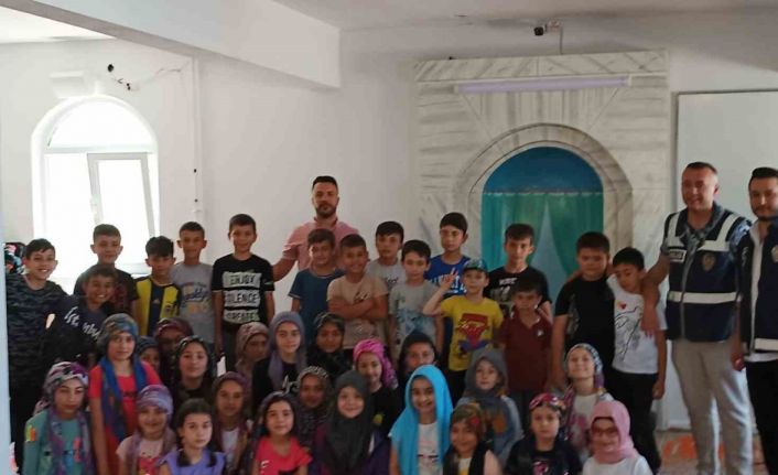 Öğrencilere siber güvenlik ve sosyal medya kullanımı semineri