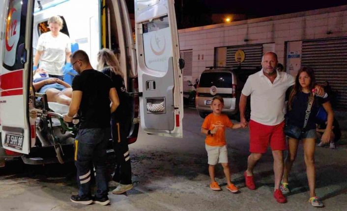 Otomobiller çarpıştı: 4 yaralı