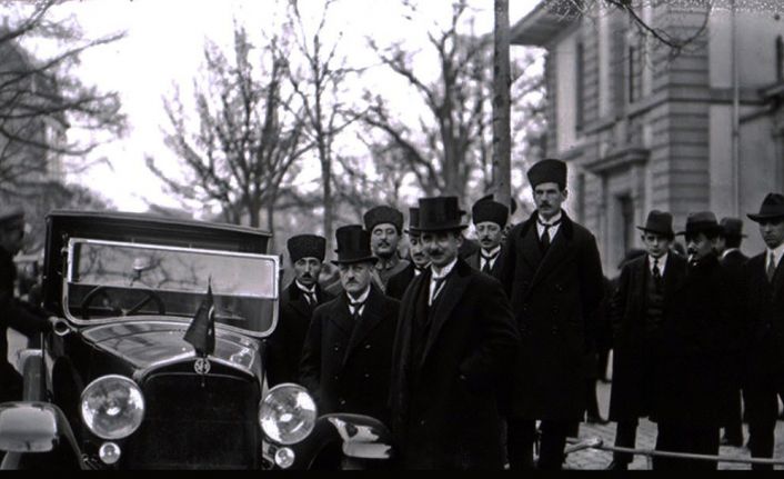 Prof. Dr. Çağrı Erhan: “Lozan’ın gizli maddesi yoktur, Atatürk, Musul’dan vazgeçmemiştir”