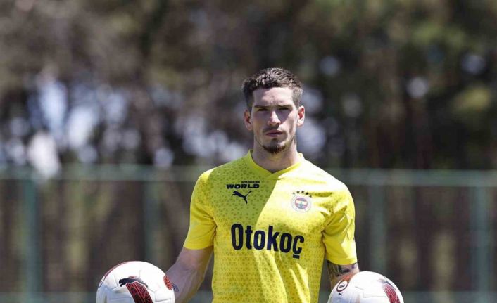 Ryan Kent, "Başarılar ve kupalar isteyen bir kulüp sizi istediği zaman kabul ediyorsunuz"