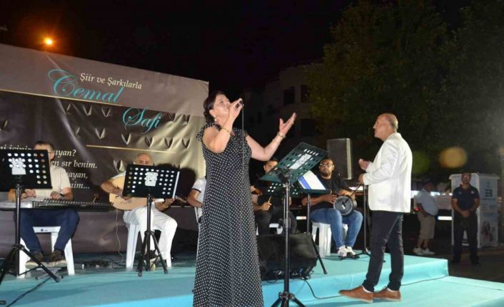 Şair Cemal Safi Akçay’da şiir ve şarkılarla anıldı