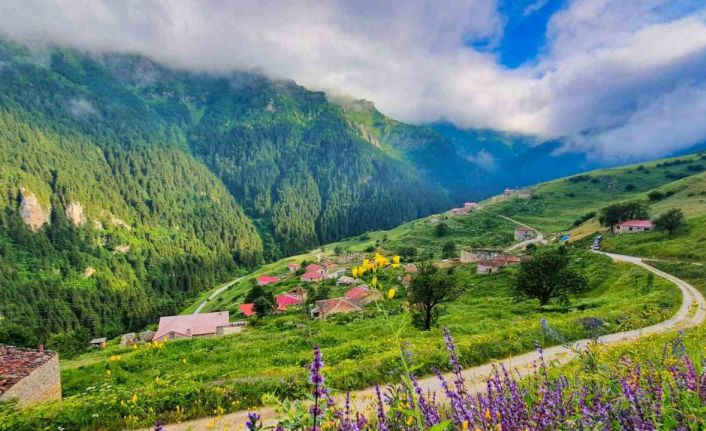 Santa Harabeleri tarihi ve doğal güzellikleriyle göz kamaştırıyor