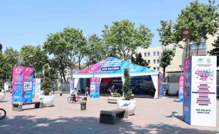 SEDA, LGS tercihlerinde gençlere rehberlik ediyor