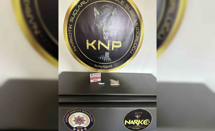 Şehir dışından uyuşturucu taşıyan şahıs otogarda yakalandı